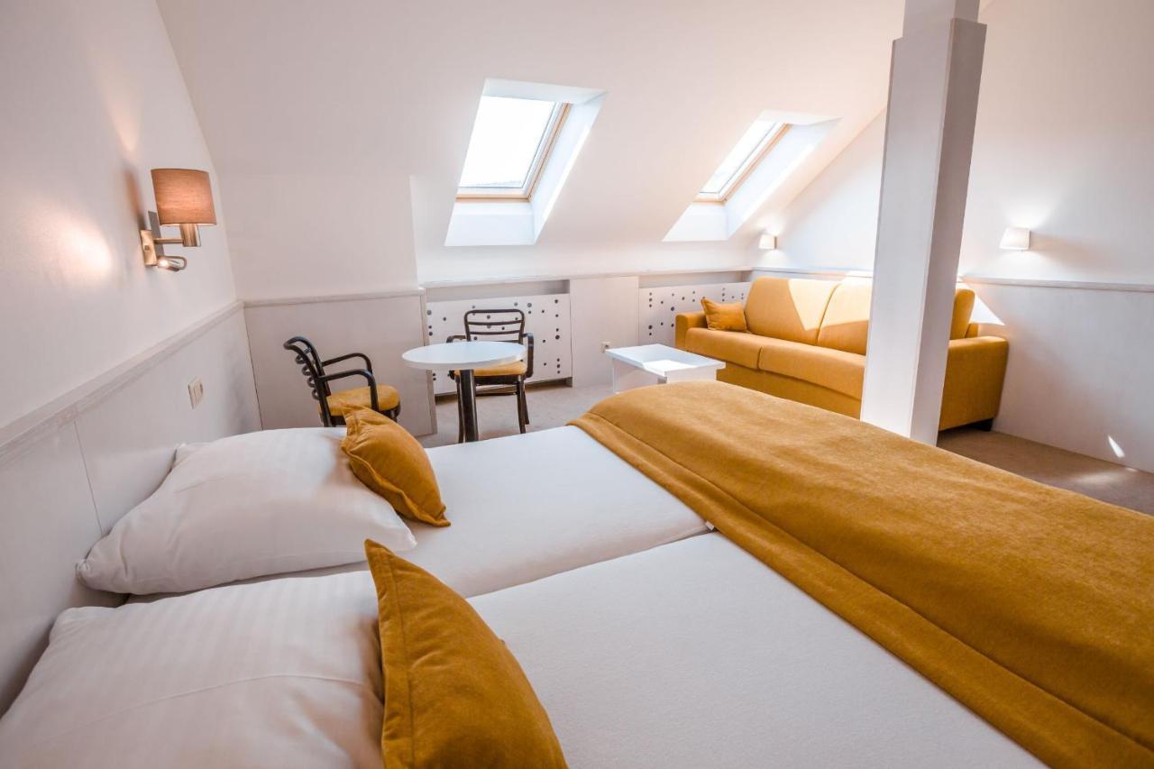 Hotel Olberg Olomučany Buitenkant foto